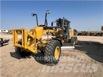 CAT 150 AWD Równiarki