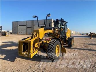 CAT 150 AWD Równiarki