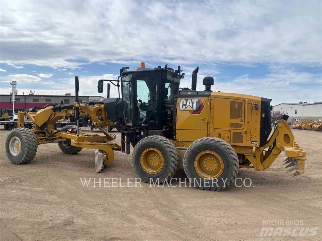 CAT 150 AWD Równiarki