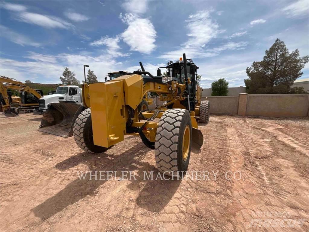 CAT 150 AWD Równiarki