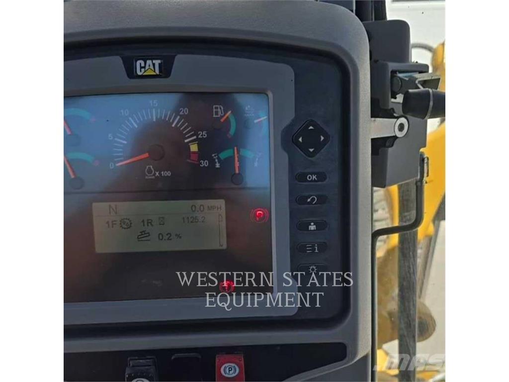 CAT 150 AWD Równiarki