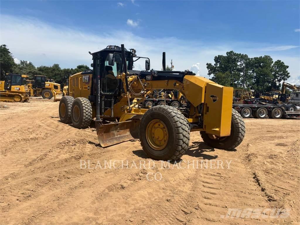 CAT 150 AWD Równiarki