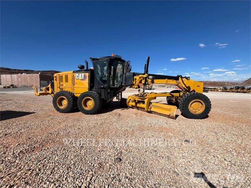 CAT 150 AWD Równiarki