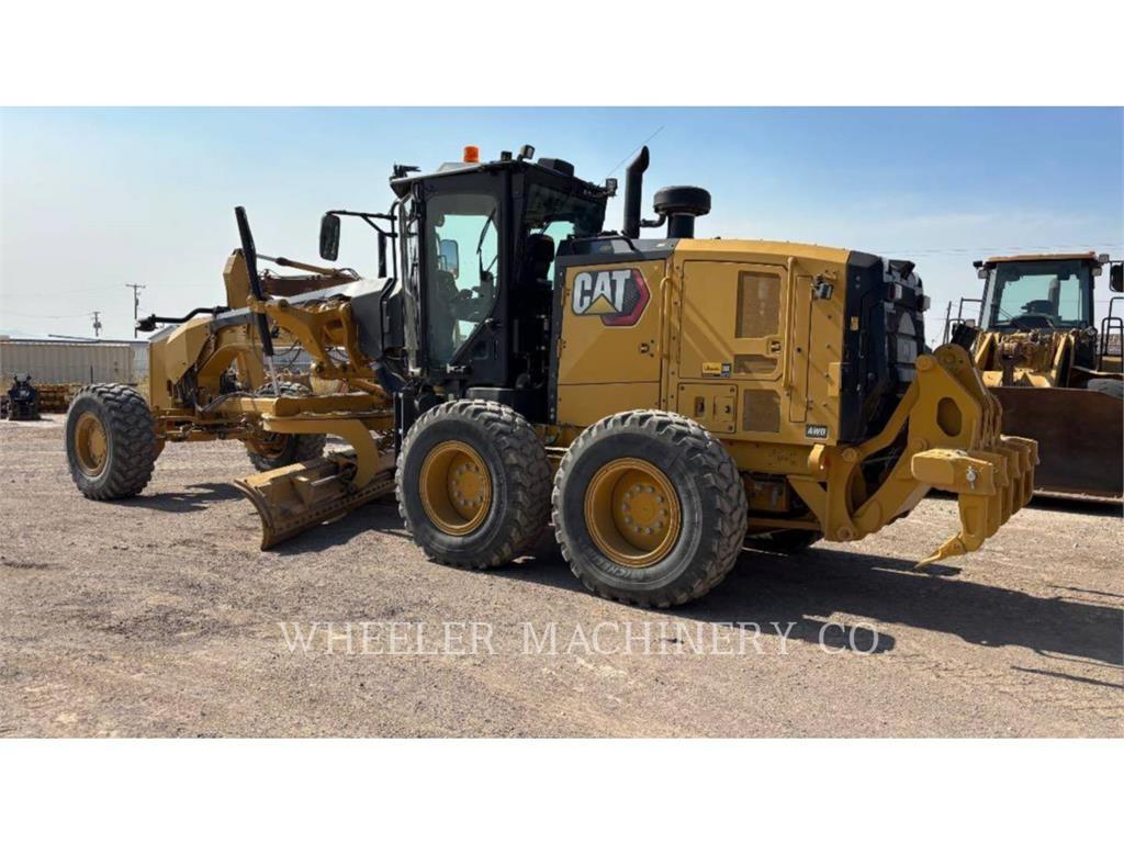 CAT 150 AWD Równiarki