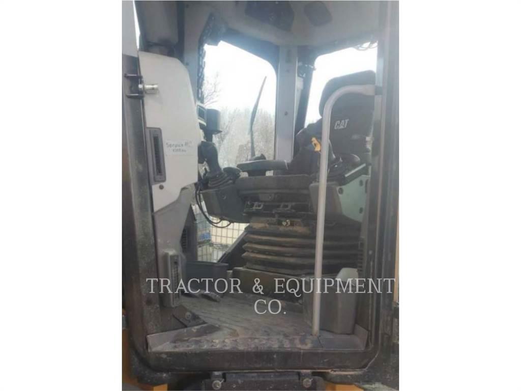 CAT 160 Równiarki