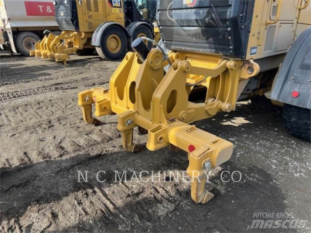 CAT 160 Równiarki