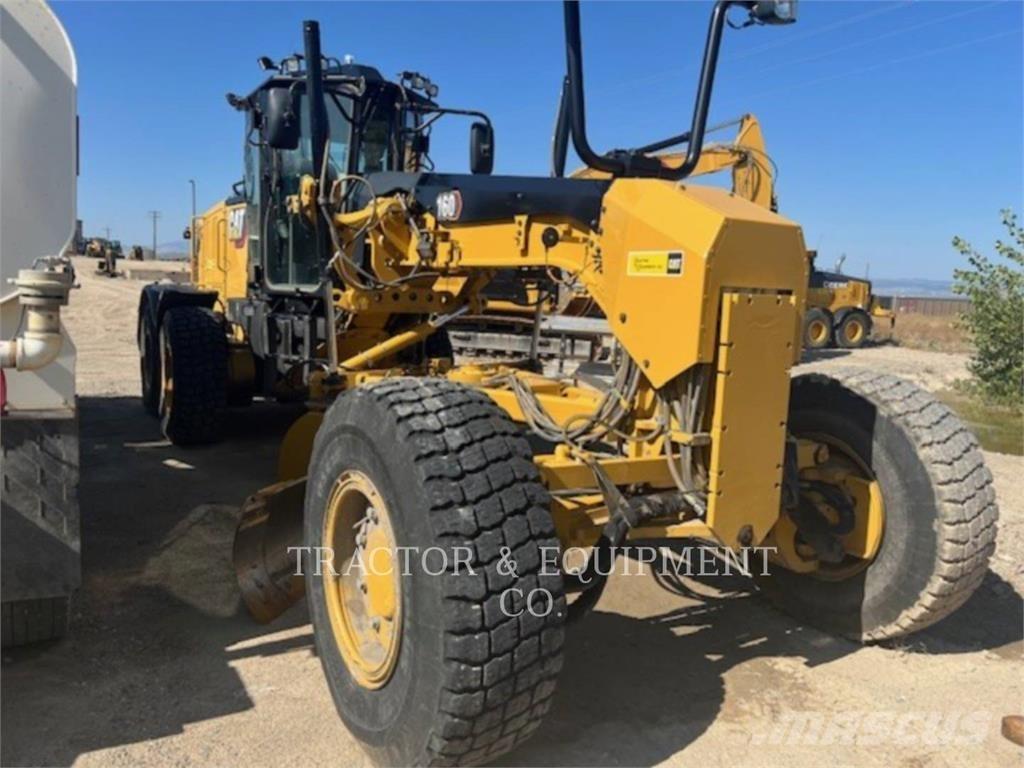 CAT 160-15AWD Równiarki