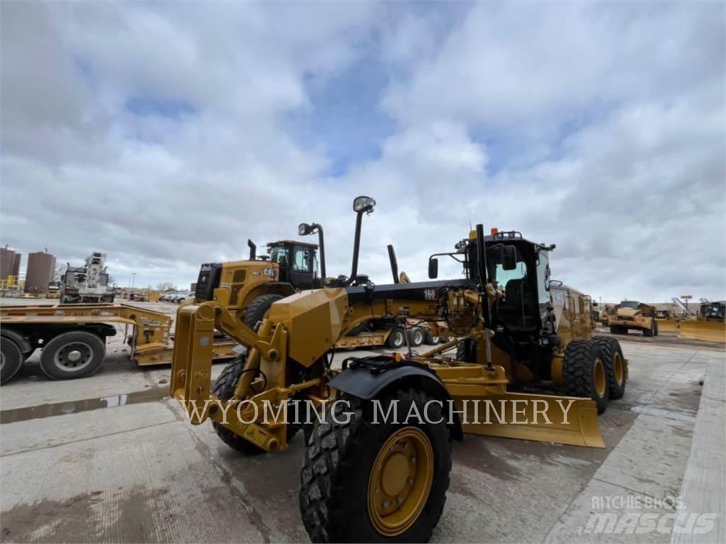 CAT 160 AWD Równiarki