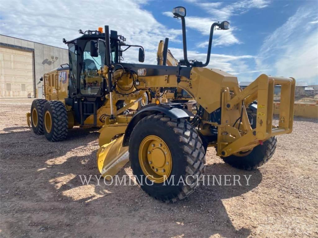 CAT 160 AWD Równiarki