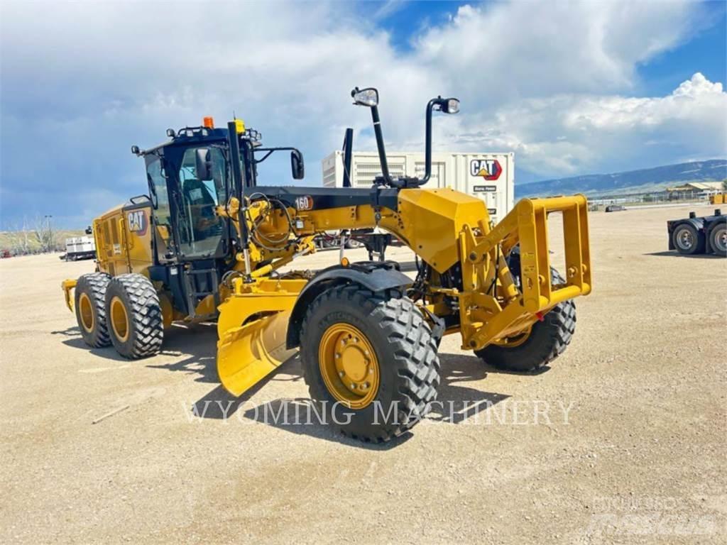 CAT 160 AWD Równiarki