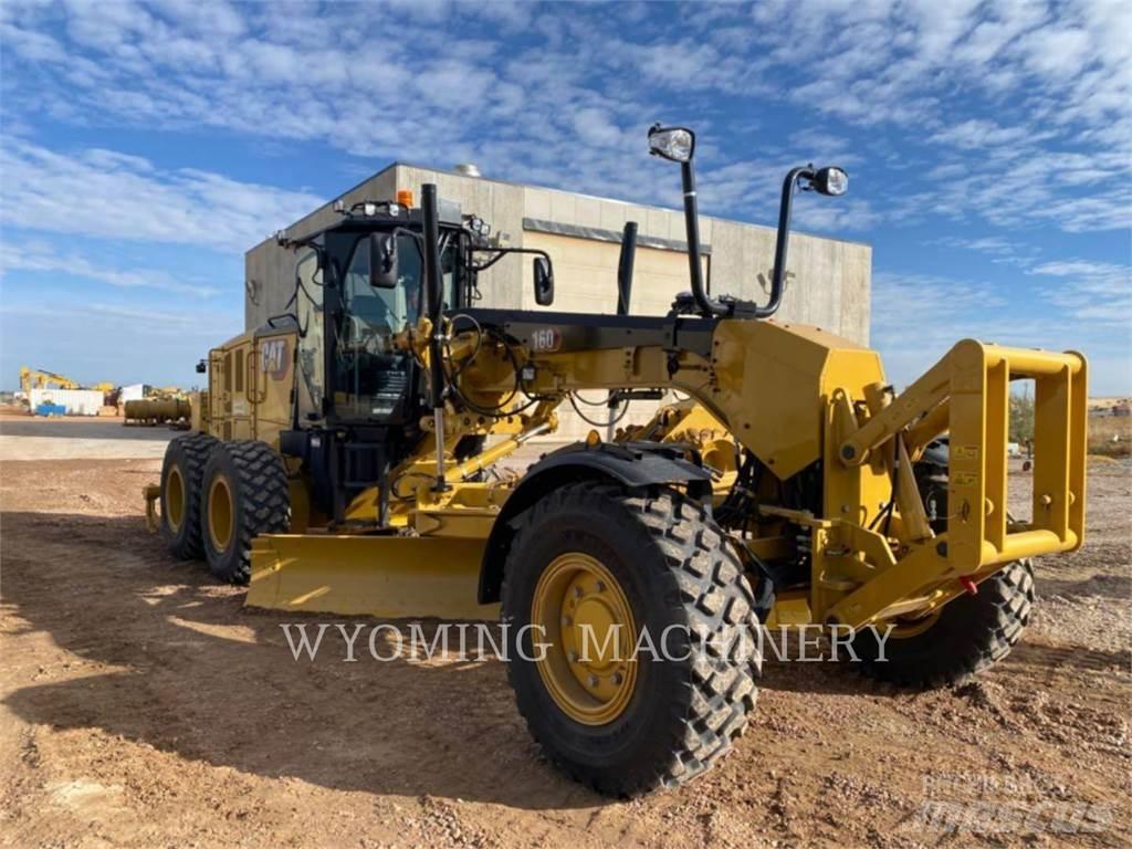 CAT 160 AWD Równiarki