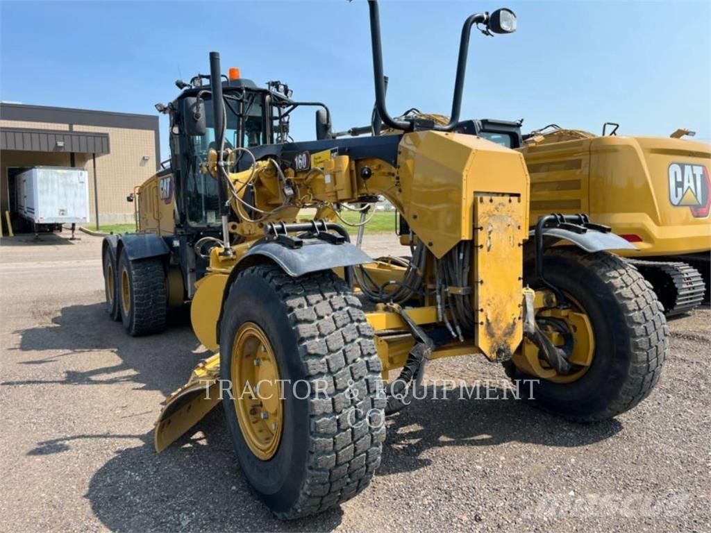 CAT 160 AWD Równiarki
