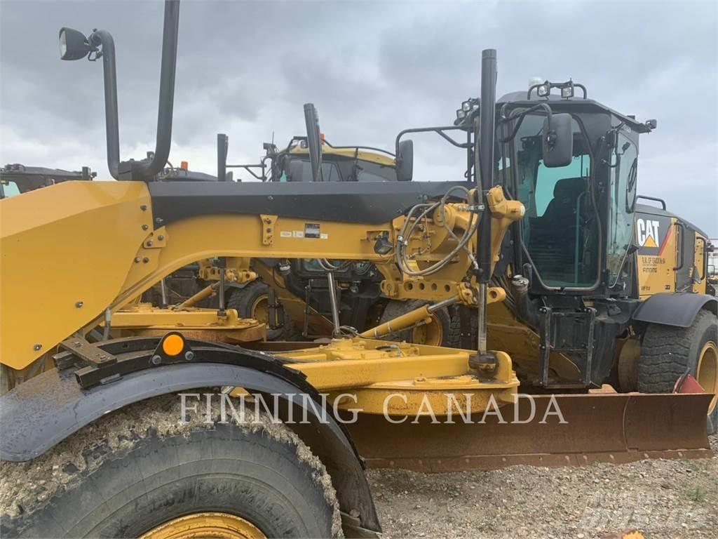 CAT 160M AWD Równiarki