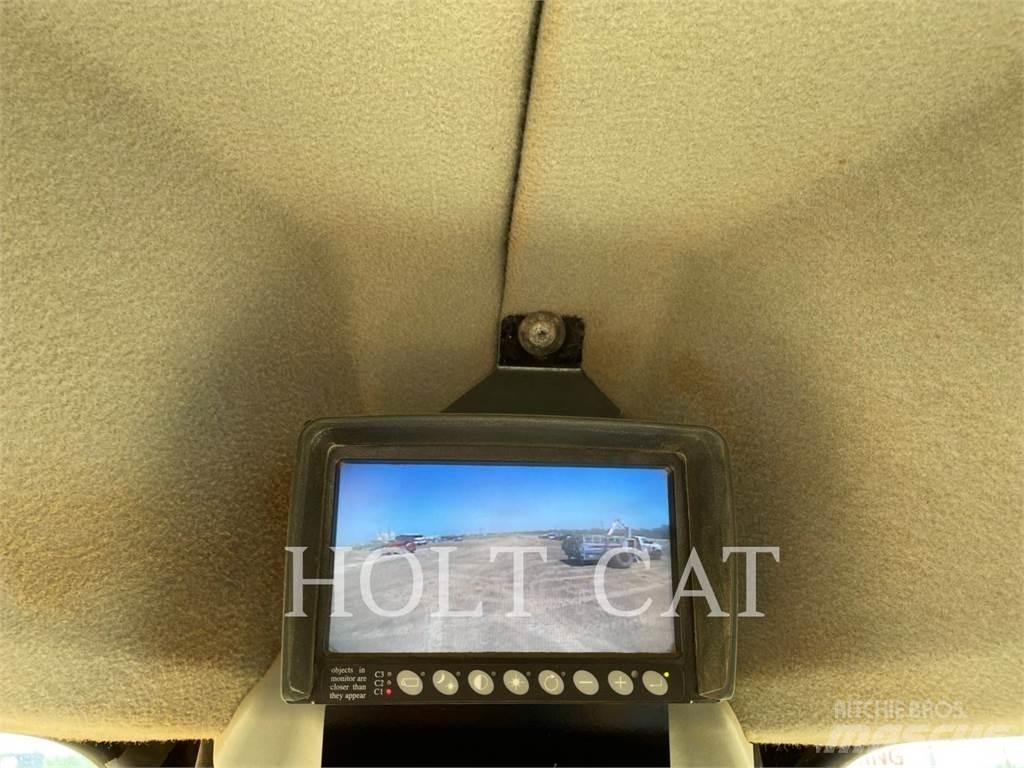 CAT 160M2AWD Równiarki