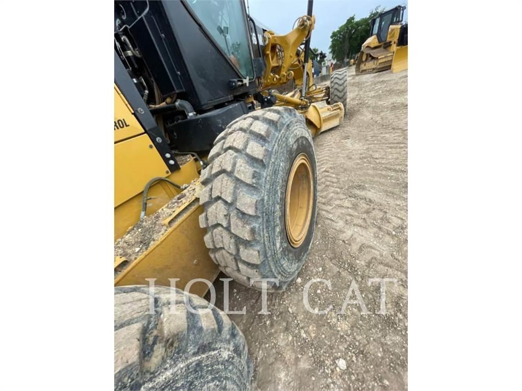 CAT 160M3 Równiarki