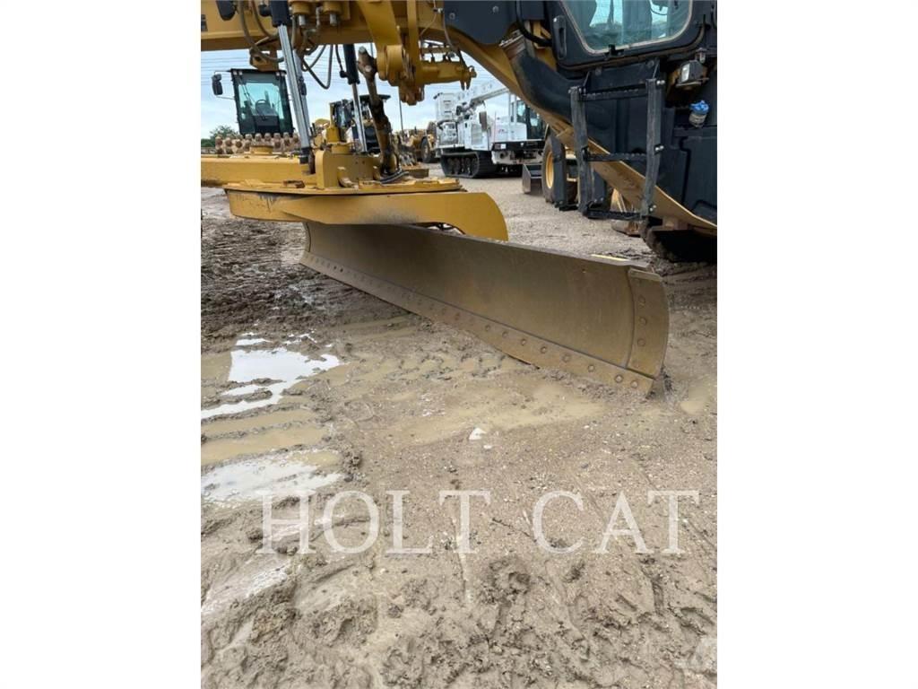 CAT 160M3 Równiarki