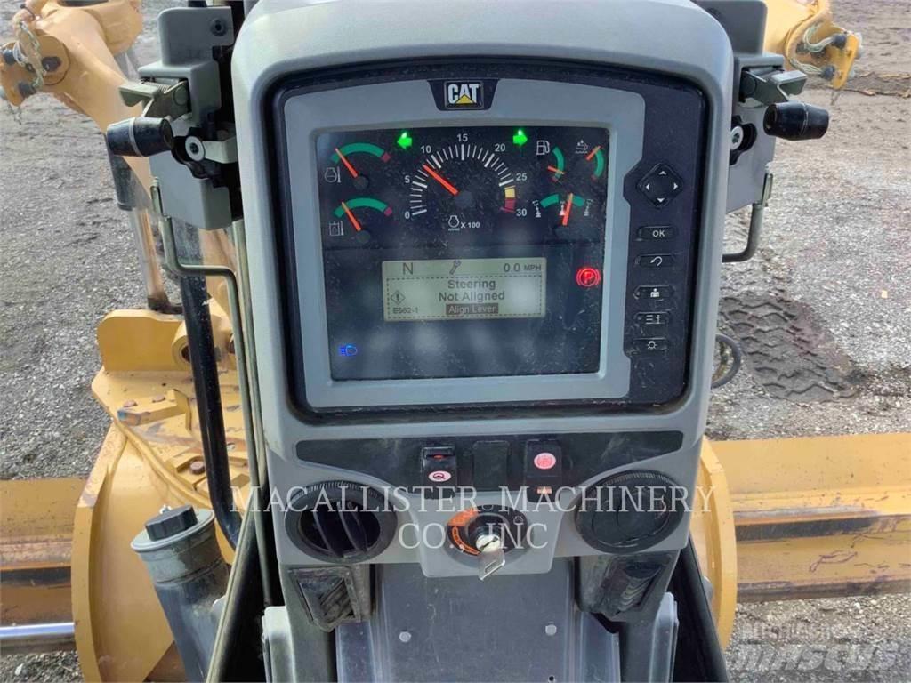 CAT 160M3AWD Równiarki