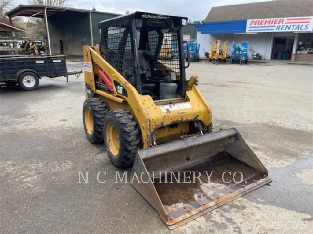 CAT 216B3 CN Ładowarki burtowe
