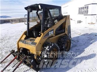 CAT 226 Ładowarki burtowe