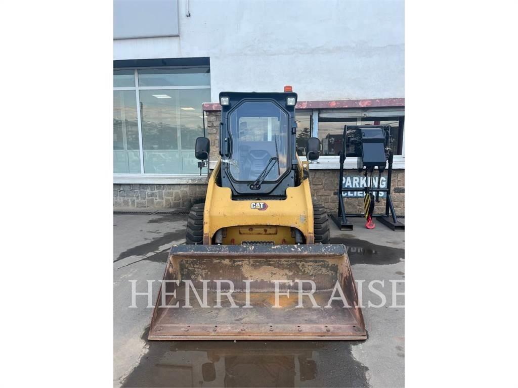 CAT 226B3 Ładowarki burtowe