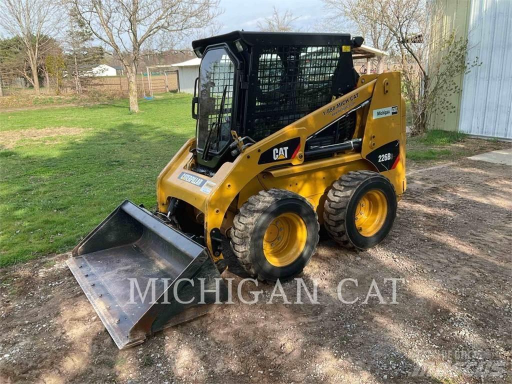 CAT 226B3 C Ładowarki burtowe