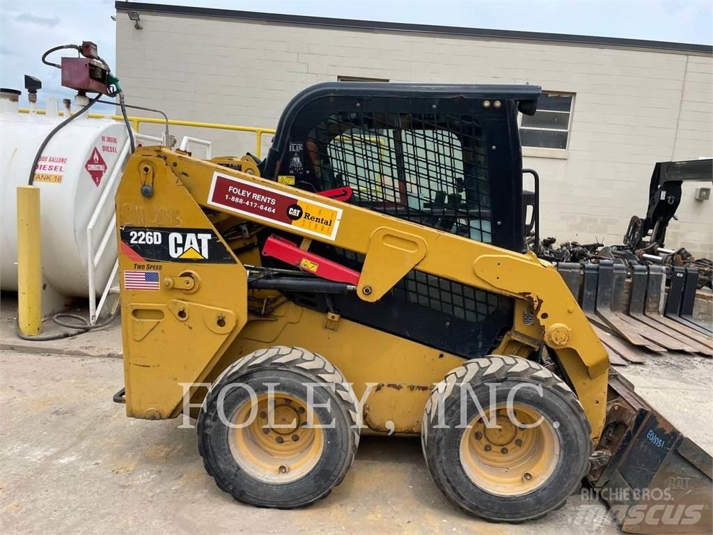 CAT 226D Ładowarki burtowe