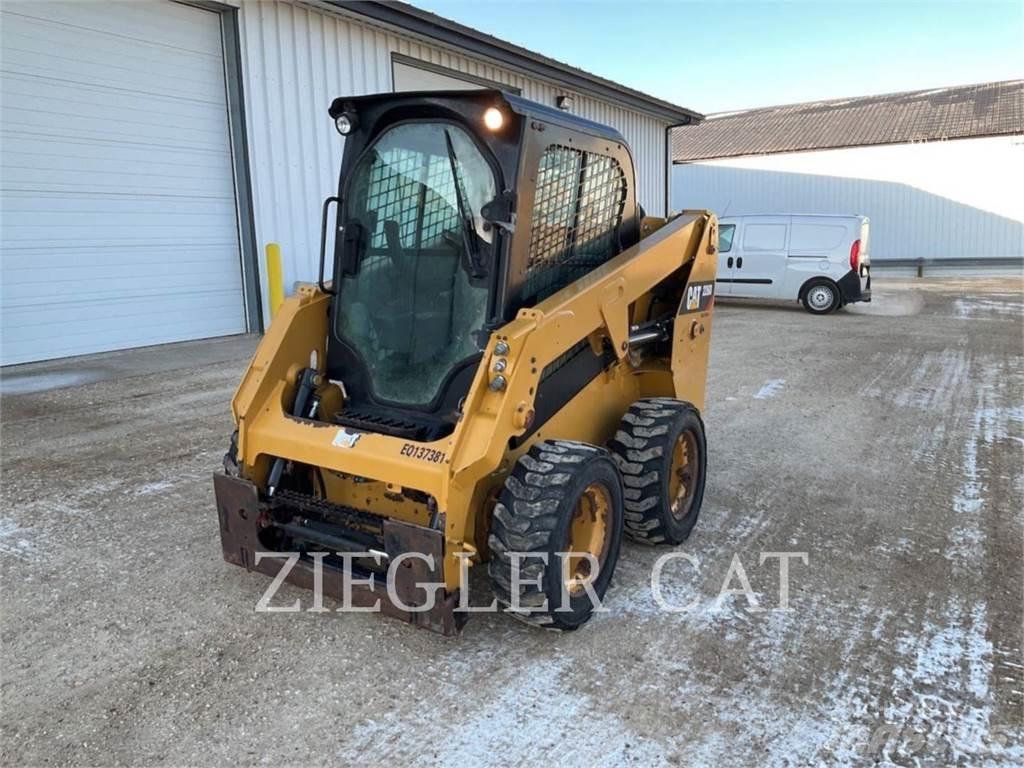 CAT 226D Ładowarki burtowe