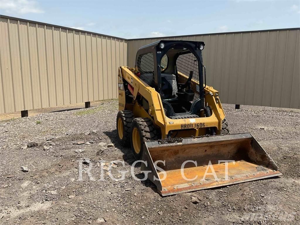 CAT 226D Ładowarki burtowe