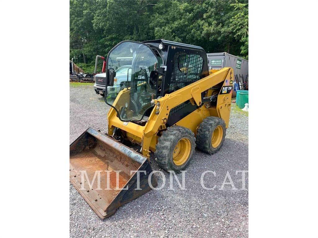 CAT 226D Ładowarki burtowe