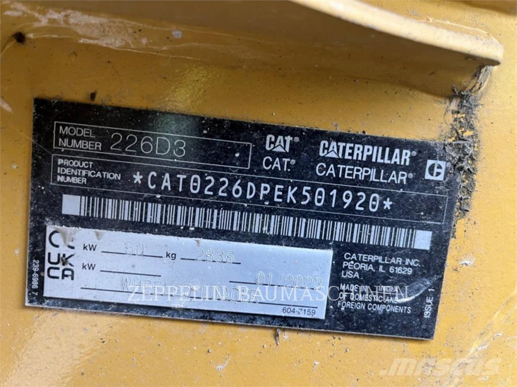 CAT 226D Ładowarki burtowe