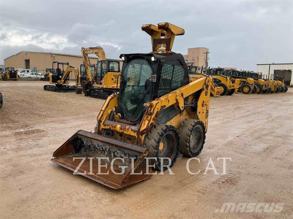 CAT 226D Ładowarki burtowe