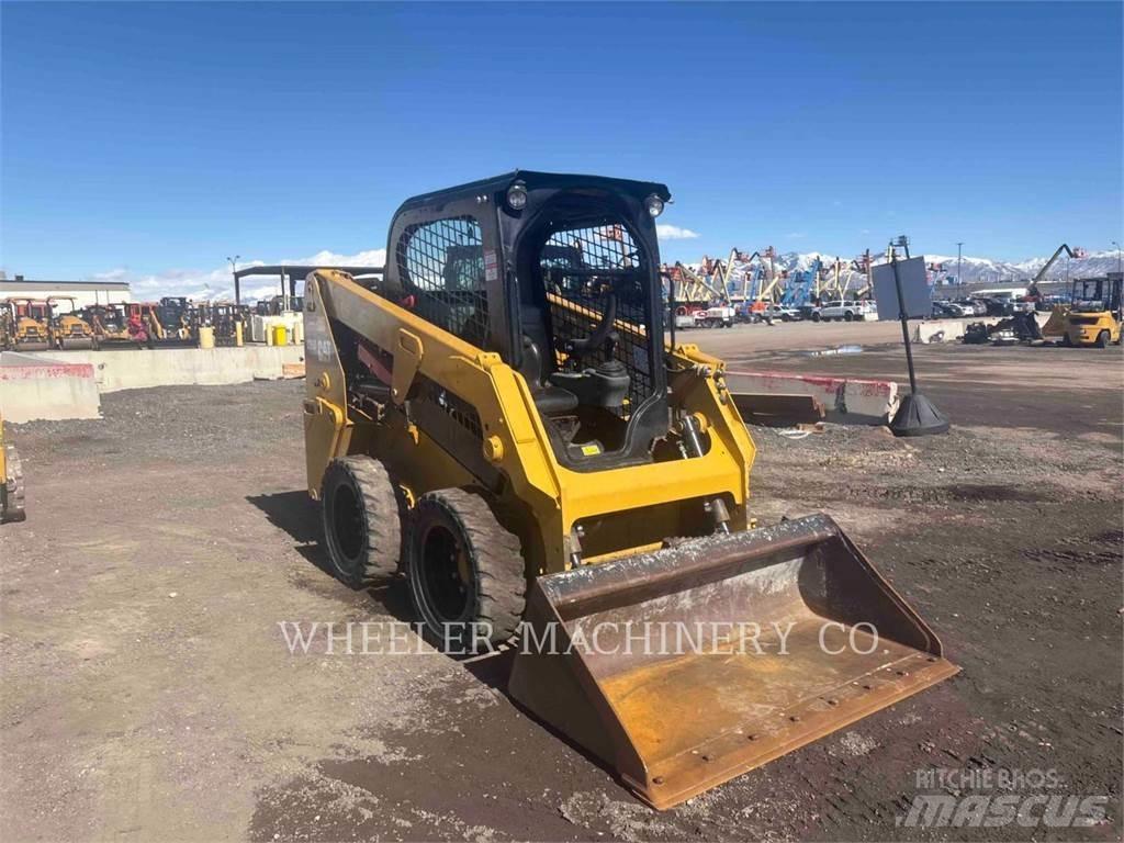 CAT 226D C1-H2 Ładowarki burtowe