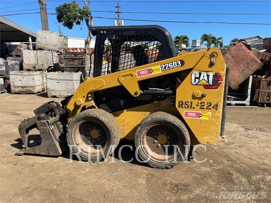 CAT 226D3 Ładowarki burtowe