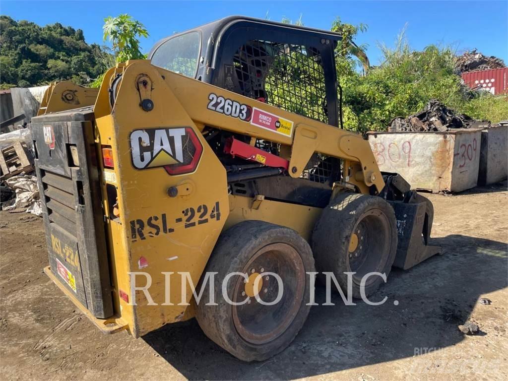 CAT 226D3 Ładowarki burtowe