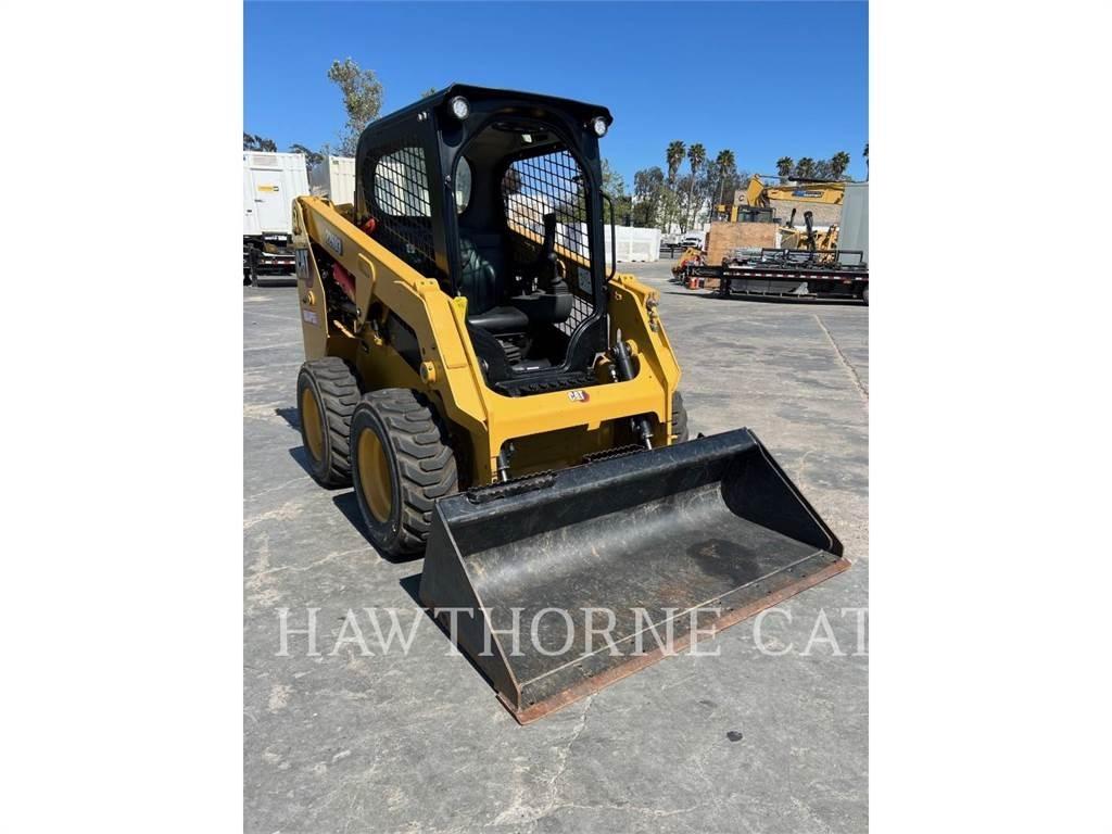 CAT 226D3 Ładowarki burtowe