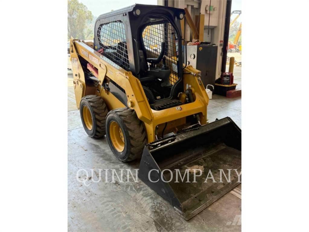 CAT 226D3 Ładowarki burtowe