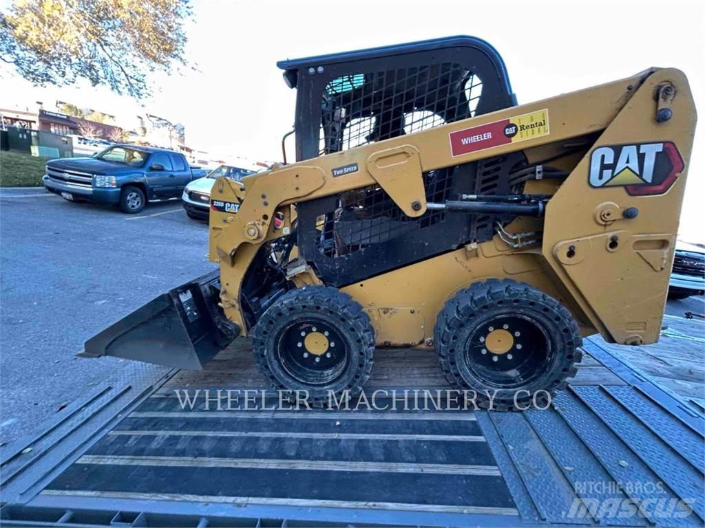 CAT 226D3 C1H2 Ładowarki burtowe