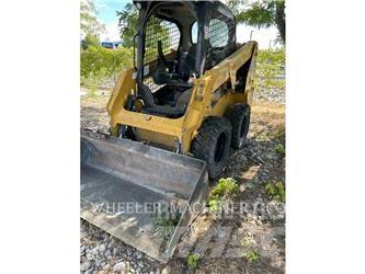 CAT 226D3 C1H2 Ładowarki burtowe