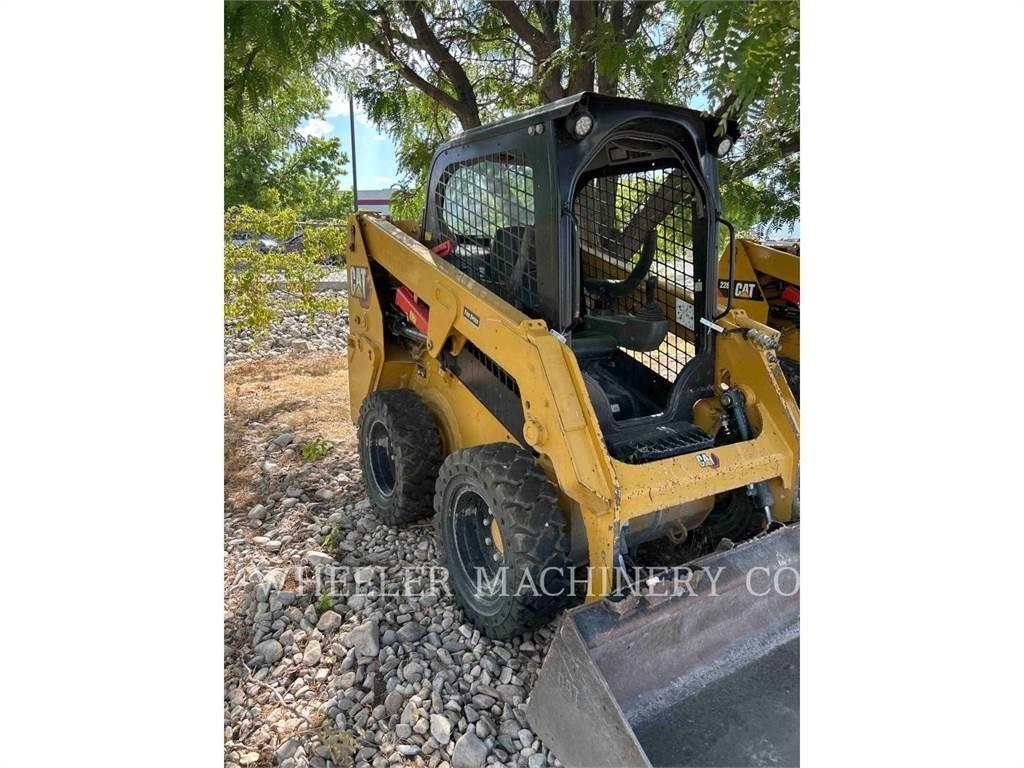 CAT 226D3 C1H2 Ładowarki burtowe