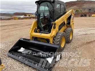 CAT 226D3 C3H2 Ładowarki burtowe
