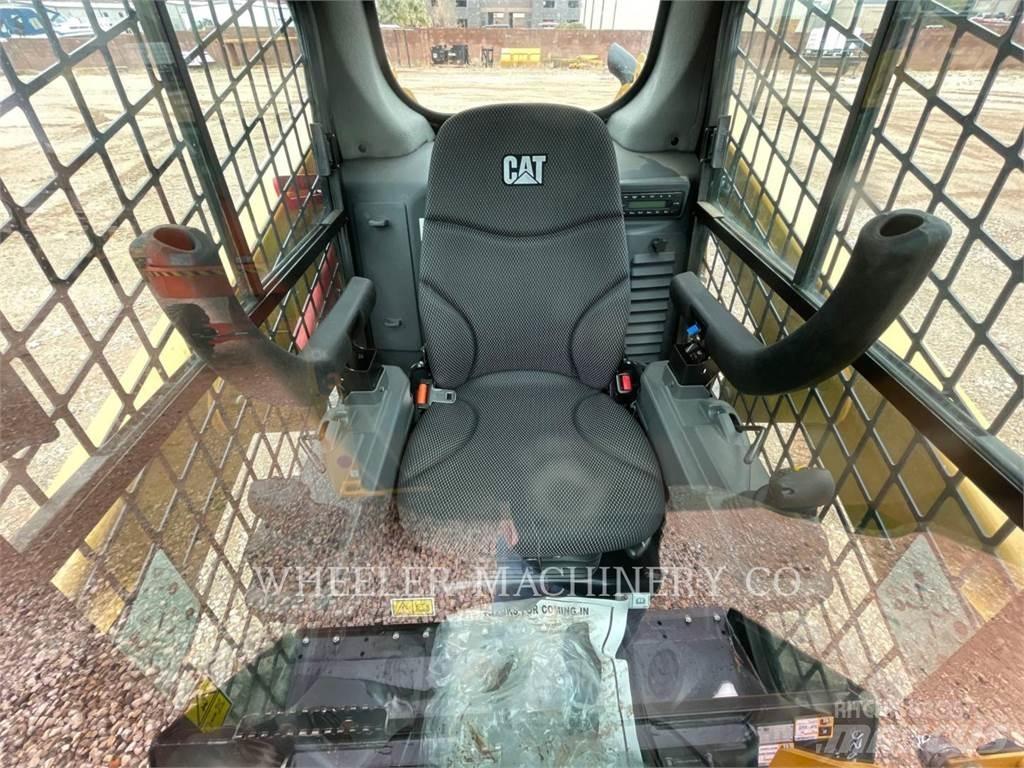 CAT 226D3 C3H2 Ładowarki burtowe