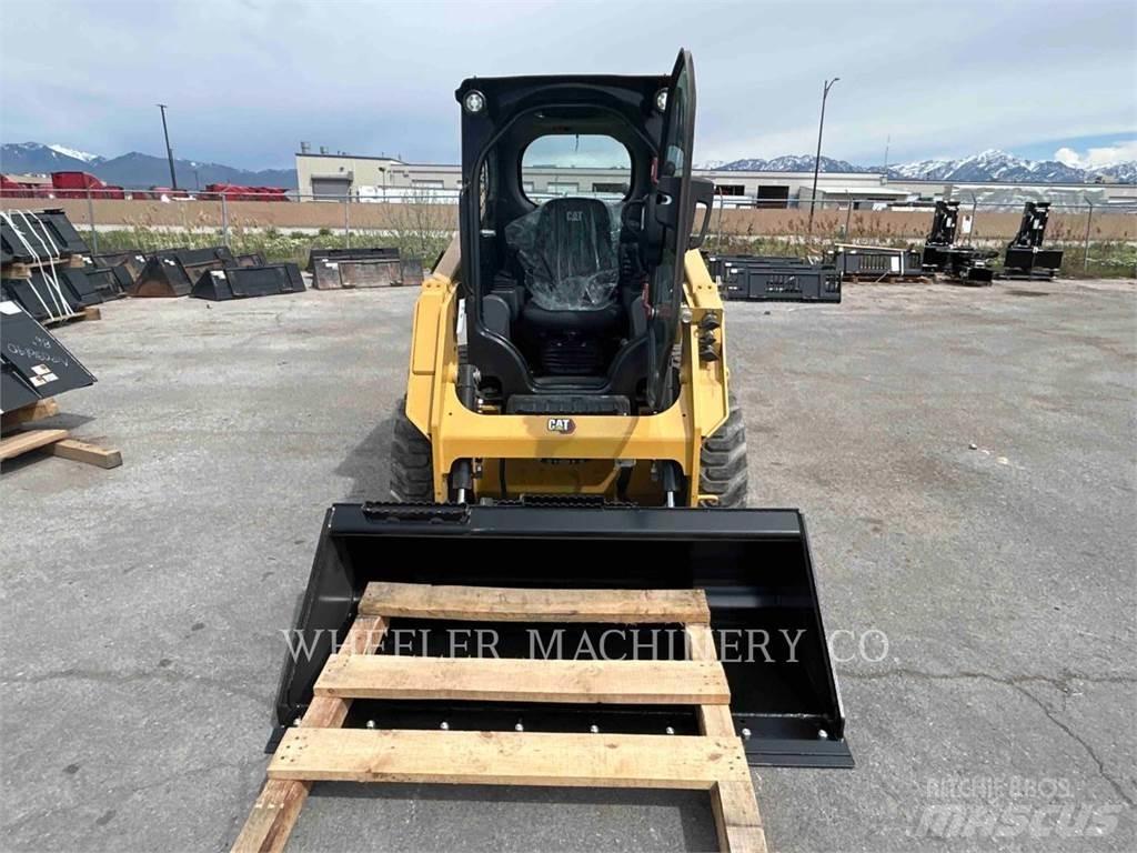 CAT 226D3 C3H2 Ładowarki burtowe