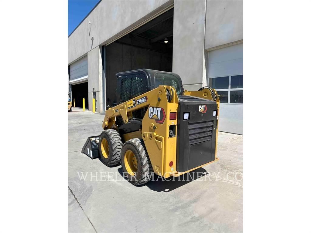 CAT 226D3 C3H2 Ładowarki burtowe