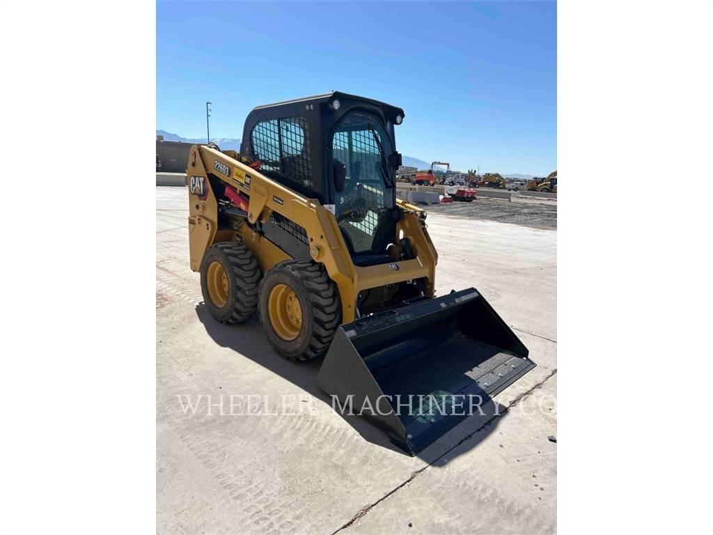 CAT 226D3 C3H2 Ładowarki burtowe