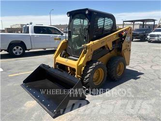 CAT 226D3 C3H2 Ładowarki burtowe