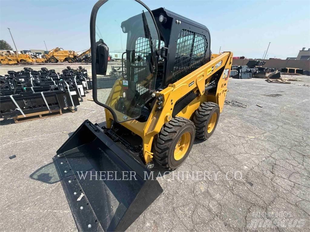 CAT 226D3 C3H2 Ładowarki burtowe