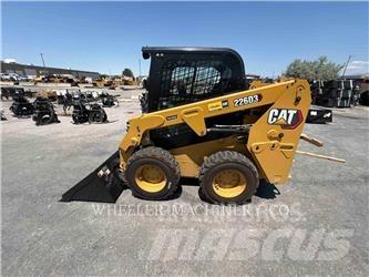 CAT 226D3 C3H2 Ładowarki burtowe