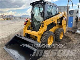 CAT 226D3 C3H2 Ładowarki burtowe