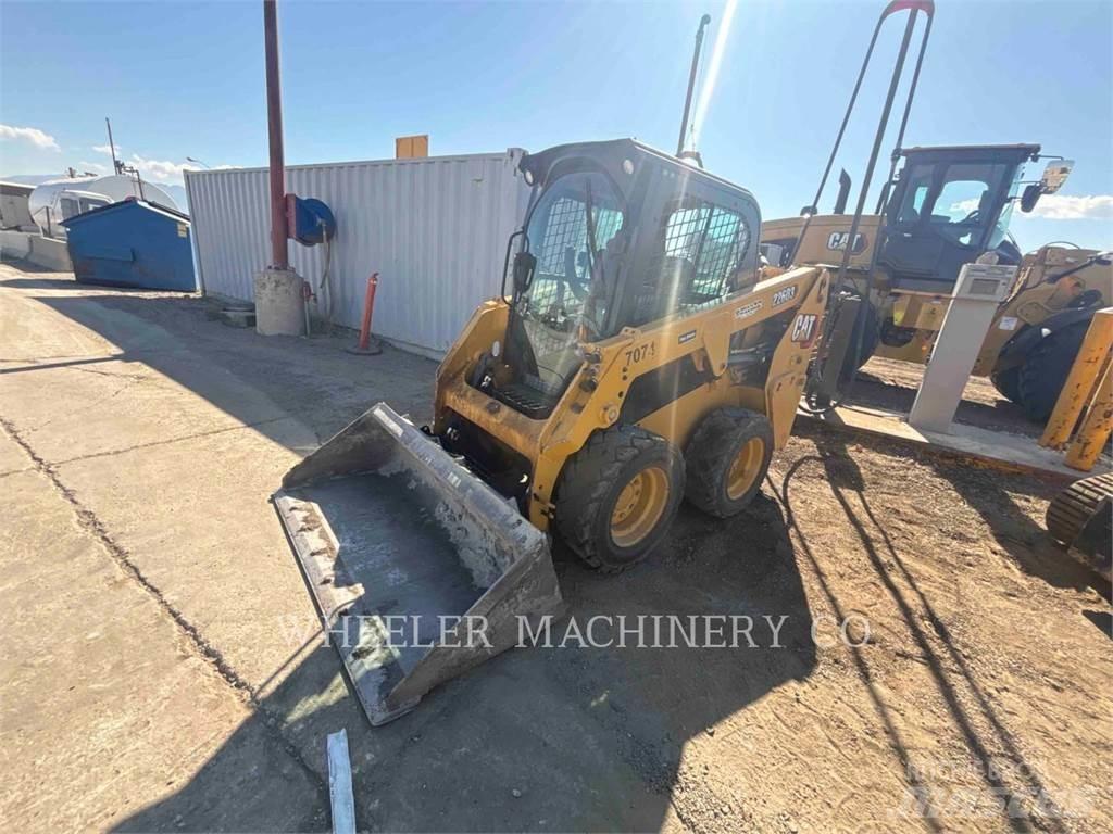 CAT 226D3 C3H2 Ładowarki burtowe
