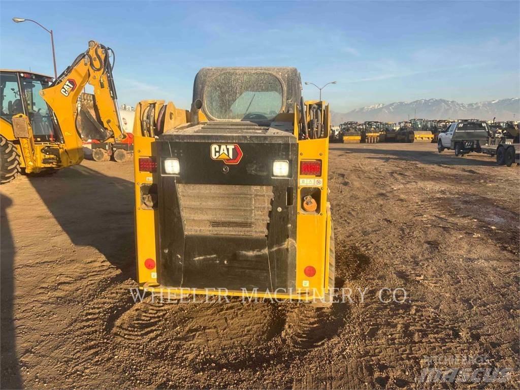 CAT 226D3 C3H2 Ładowarki burtowe